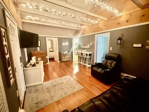 95 Pleasant Cir, Canton, MA 02021 photo 3