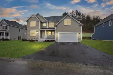 10 Wedge Dr, Lakeville, MA 02347