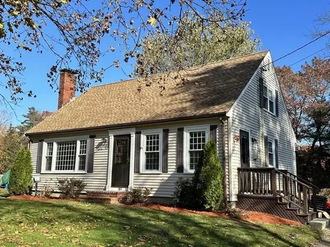 389 Plain St, Bridgewater, MA 02324