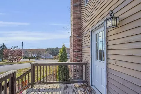 47 Brookside Ave, Webster, MA 01570 photo 5