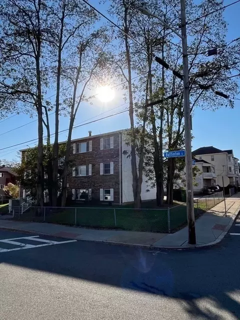 511 Buffinton #B, Fall River, MA 02721