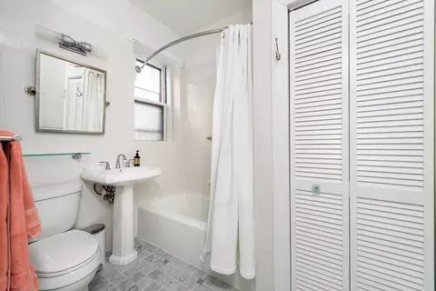 21 Warwick Rd #4, Brookline, MA 02446 photo 5