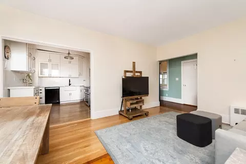 21 Warwick Rd #4, Brookline, MA 02446 photo 3
