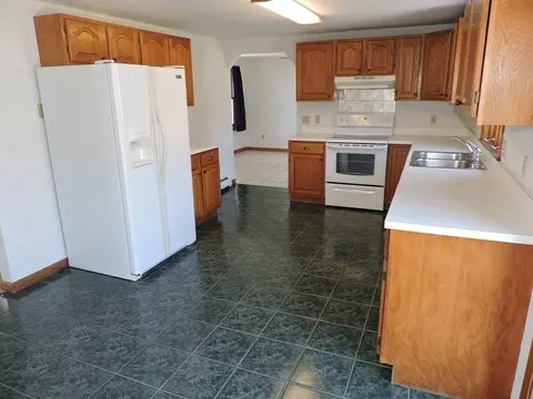 5 Countryside Dr, Palmer, MA 01069 photo 5