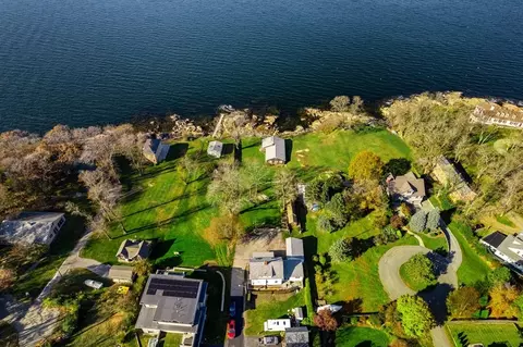 5 Plum Ct, Gloucester, MA 01930