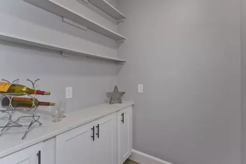 23 Mount Tom Ave, Easthampton, MA 01027 photo 9
