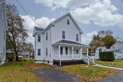23 Mount Tom Ave, Easthampton, MA 01027