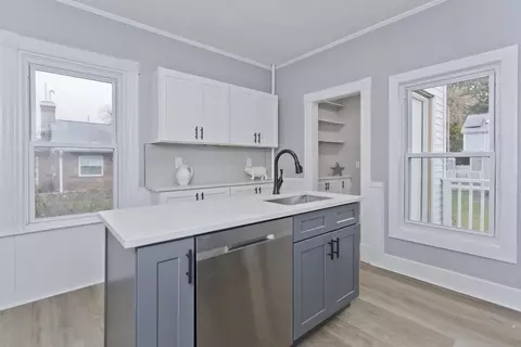 23 Mount Tom Ave, Easthampton, MA 01027 photo 6