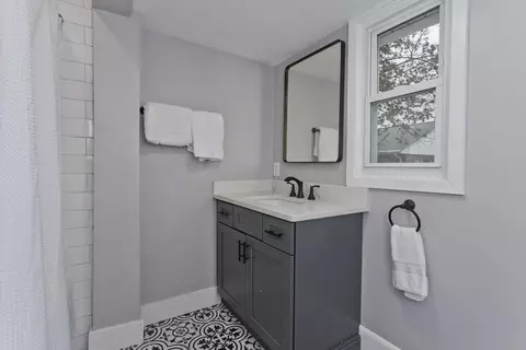 23 Mount Tom Ave, Easthampton, MA 01027 photo 10