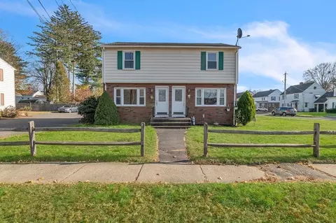12 Lindbergh Blvd #12, Westfield, MA 01085