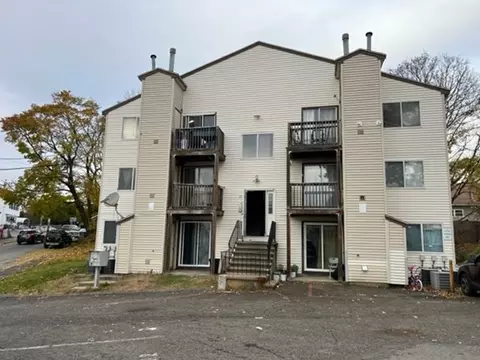 20 Powell St #9, Lowell, MA 01851