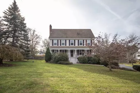 5 Elwood Rd, Londonderry, NH 03053