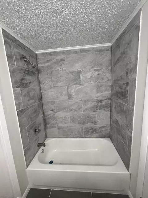 133 Pine Grove St, Springfield, MA 01119 photo 11