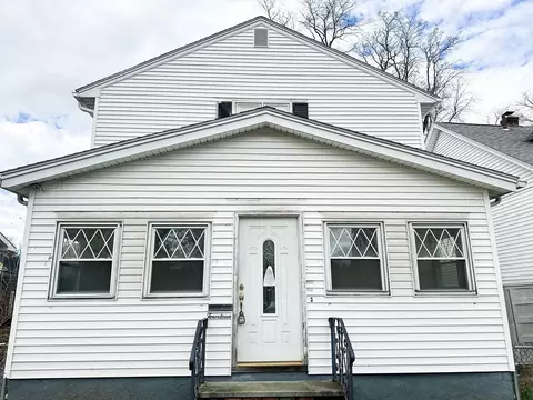 14 Los Angeles St, Springfield, MA 01107
