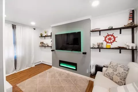 50 Johnson St, Fall River, MA 02723 photo 3