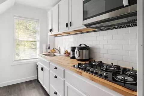 50 Johnson St, Fall River, MA 02723 photo 8