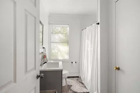 50 Johnson St, Fall River, MA 02723 photo 10