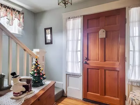 107 Spring St, Stoneham, MA 02180 photo 7