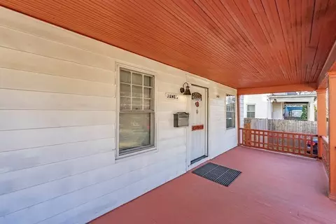 Exterior - 71 Mountainview St, Springfield, MA 01108 photo 4 of 6