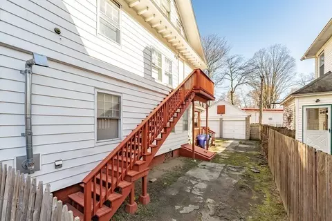 Exterior - 71 Mountainview St, Springfield, MA 01108 photo 3 of 6