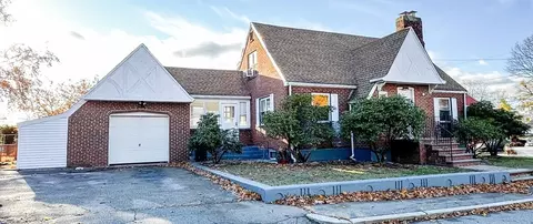 3 Penns Hill Rd, Quincy, MA 02169