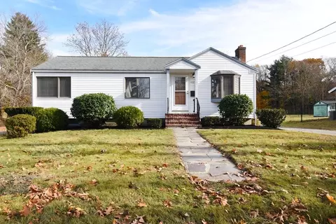 482 Salem St, Rockland, MA 02370