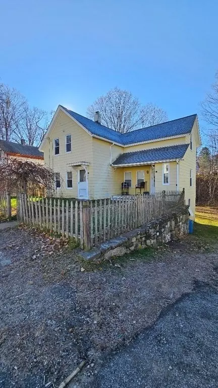 20 Carpenter St, Warren, MA 01083 photo 2