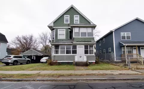 246 Oakland St, Springfield, MA 01108