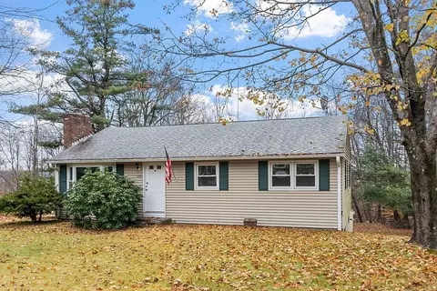 1029 Franklin Rd, Fitchburg, MA 01420