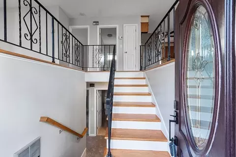 154 Commonwealth Ave, Worcester, MA 01604 photo 9
