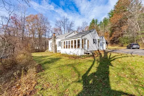 110 Old State Hwy, Chester, MA 01011
