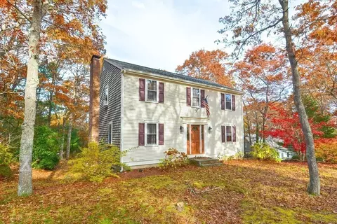 6 Highridge Ln, Sandwich, MA 02563