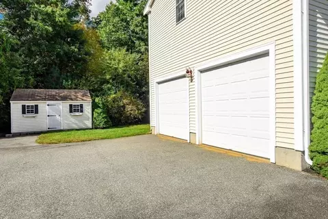 8 Griffin Way, Wareham, MA 02576 photo 32