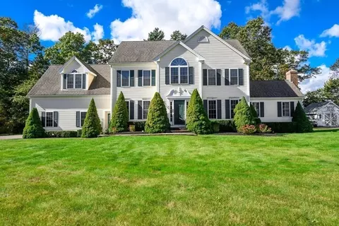 8 Griffin Way, Wareham, MA 02576