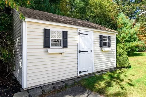 8 Griffin Way, Wareham, MA 02576 photo 38