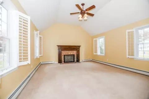 8 Griffin Way, Wareham, MA 02576 photo 12