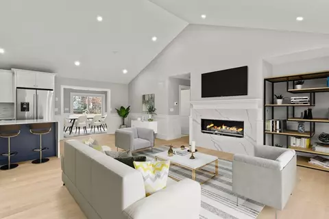 Living - 197 Old Barnstable Rd, Mashpee, MA 02649 photo 4 of 6