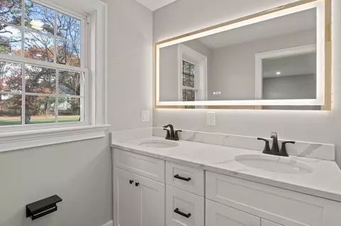 Bath - 197 Old Barnstable Rd, Mashpee, MA 02649 photo 3 of 6