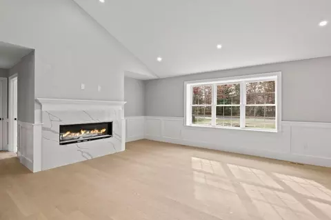 Living - 197 Old Barnstable Rd, Mashpee, MA 02649 photo 6 of 6
