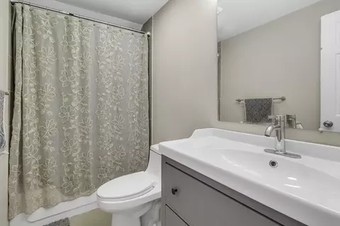 60 Braddock St, Springfield, MA 01109 photo 33