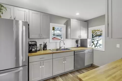 60 Braddock St, Springfield, MA 01109 photo 8