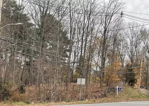 58 S Main St, Middleton, MA 01940