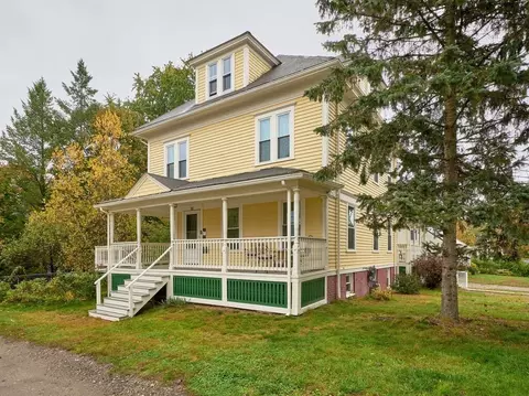 32 Wayne St, Worcester, MA 01603 photo 2