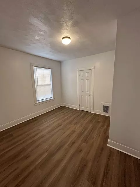 521-523 Hancock St, Springfield, MA 01105 photo 7