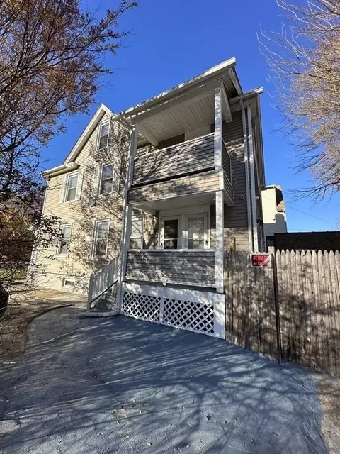 521-523 Hancock St, Springfield, MA 01105 photo 5
