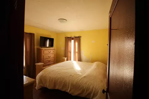 218 Lawton St, Fall River, MA 02721 photo 14