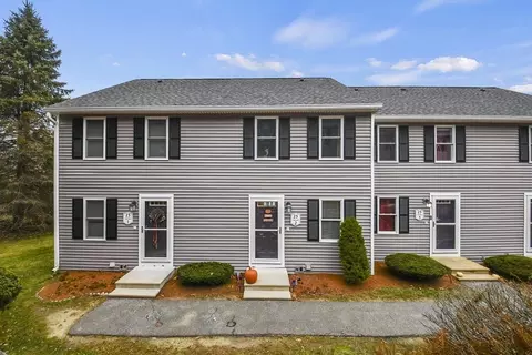 23 Olde Colonial Dr #2, Gardner, MA 01440