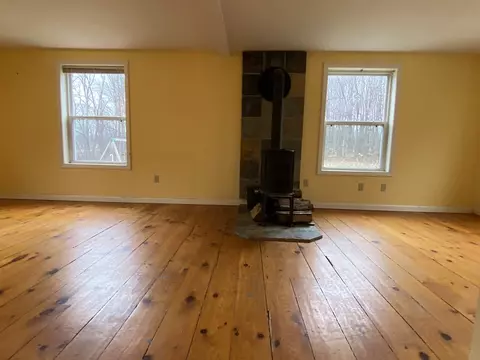 19 Broom St, Plainfield, MA 01070 photo 6