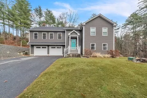 15 Advance St, Palmer, MA 01069