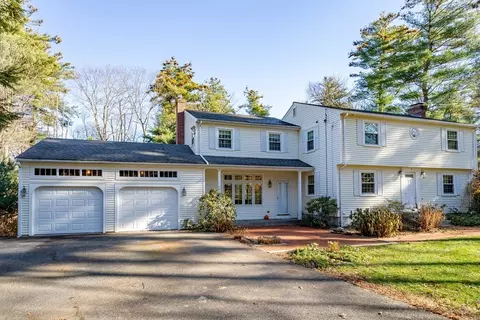 36 Maynard St, Northborough, MA 01532
